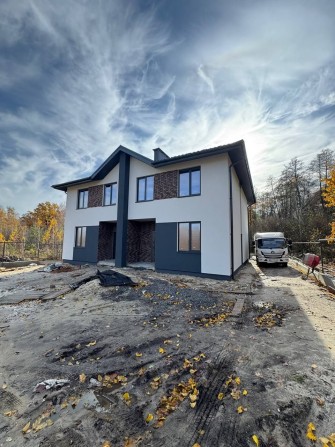 Продаж чудового якісного  дуплекса поруч з лісом зручний виїзд у Київ - фото 1