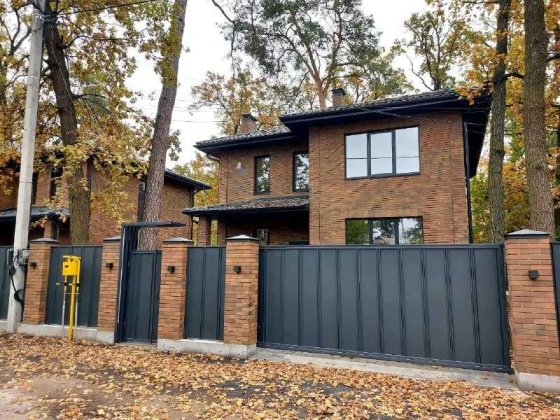 БУДИНОК  м.Ірпінь затишне місто, близ університету Ирпень