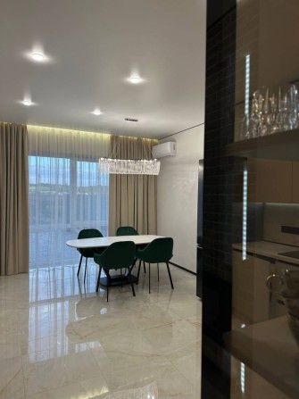 Шикарний котедж з ремонтом, меблями та технікою! - фото 1