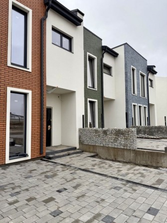 Котеджне містечко з міськими комунікаціями по супер ціні! - фото 1