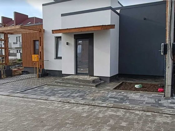 Я Продаж стильного котеджу в Рівному — новобудова, автономне опалення Ровно