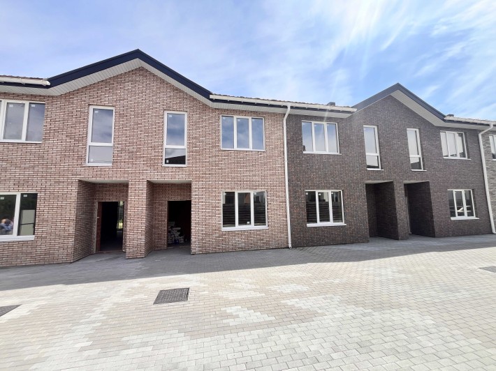 Новий таунхаус з червоної цегли! Ірпінь - Стоянка! - фото 1