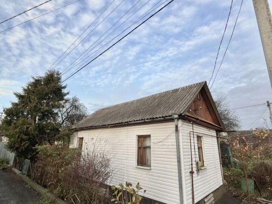 Продаж будинку з земельною ділянкою 9 сот. В місті Рівне Ровно