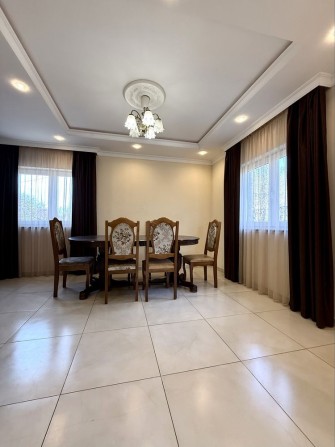 Продам Будинок з ремонтом, 7 соток, 220м2 - фото 1