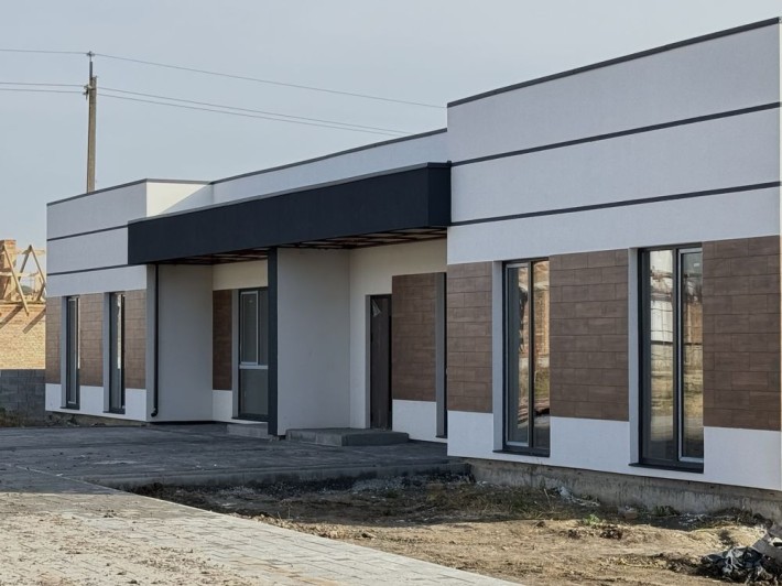 Продам котедж з комунікаціями! Супер ціна - фото 1