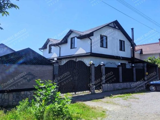 Пропонуємо до купівлі чудовий будинок на Подолі Полтава