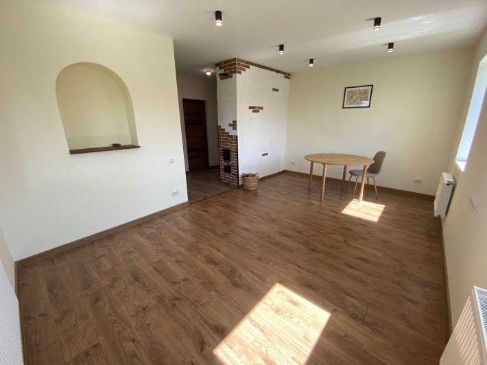 Будинок з ремонтом, свіже повітря, тиша та спокій. Велика тераса - фото 1