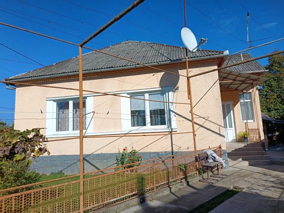 Продаж будинку Тарнівці Закарпатська область Ужгород