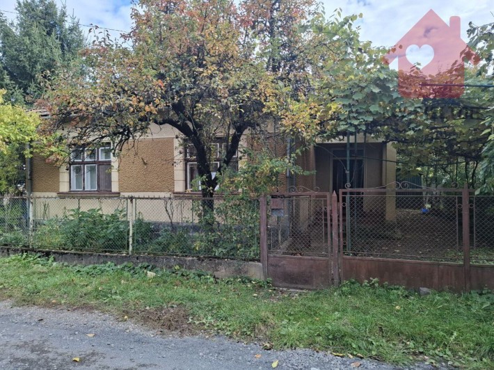 Продаж будинку в чудовій локації! - фото 1