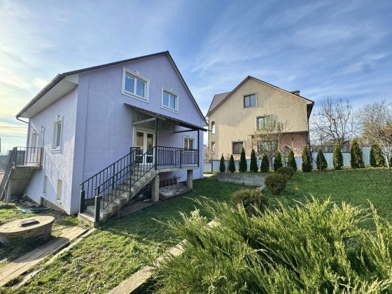 Продається затишний будинок з меблями та технікою в Чернівцях Черновцы