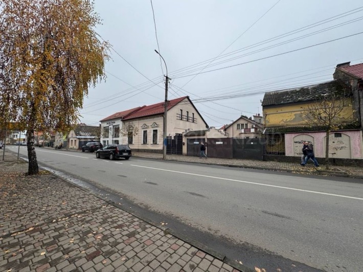 Продаж будинку в центрі міста під реновацію - фото 1