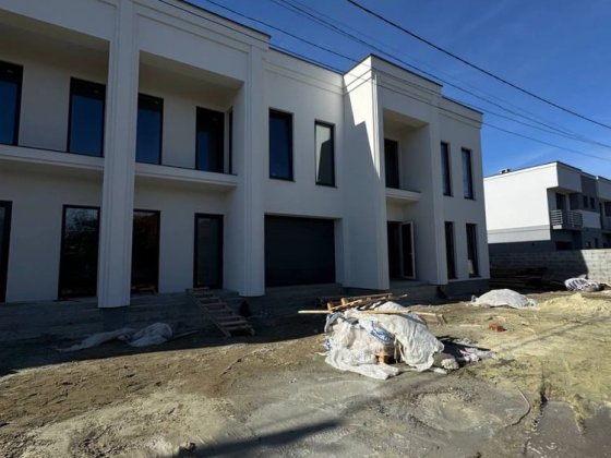 Продаж таунхаусу / Район вул. Осипенка Ужгород