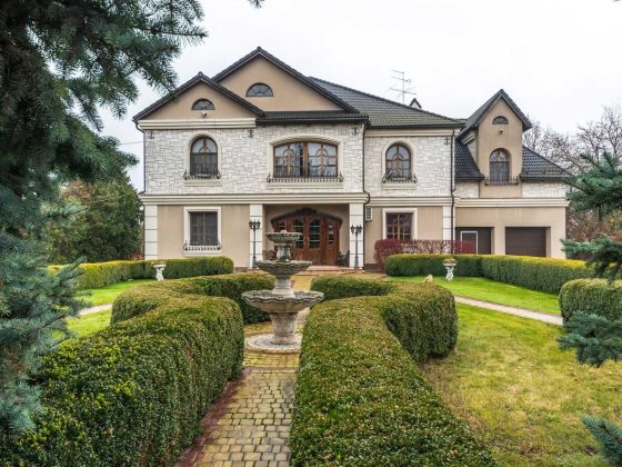 Віта-Литовська 2 будинки 631 кв.м 35 сот Киев