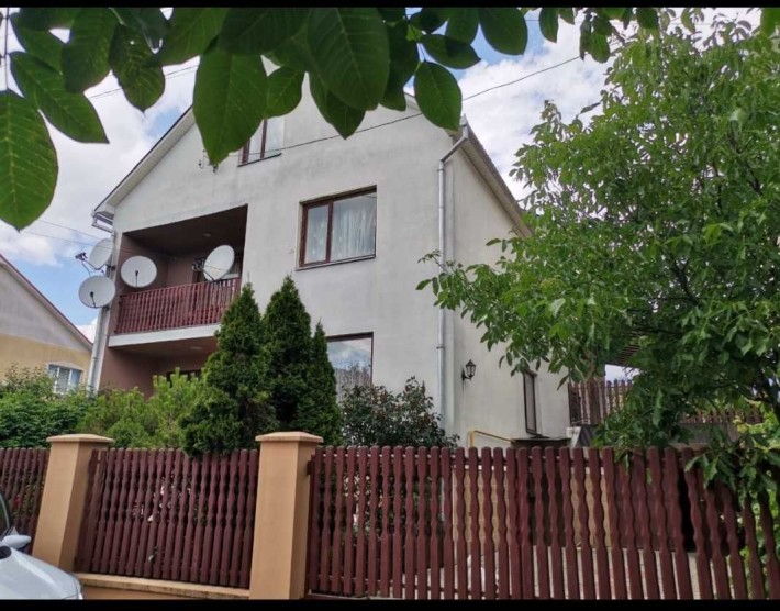 Будинок в м. Ужгород район Доманинці - фото 1