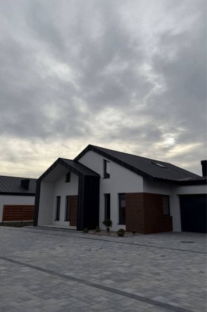 Будинок, район Авторинку - фото 1