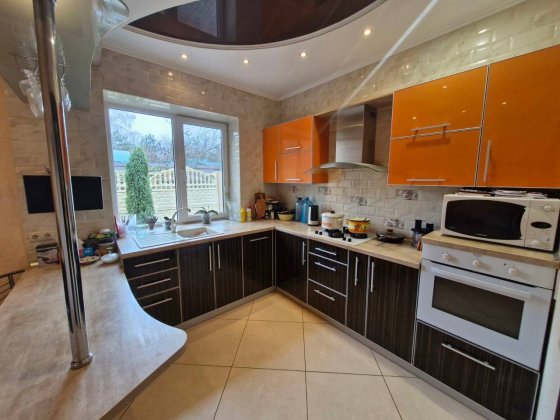 Продаж будинку. Мікрорайон Ювілейний. Заходь і живи! Кривой Рог