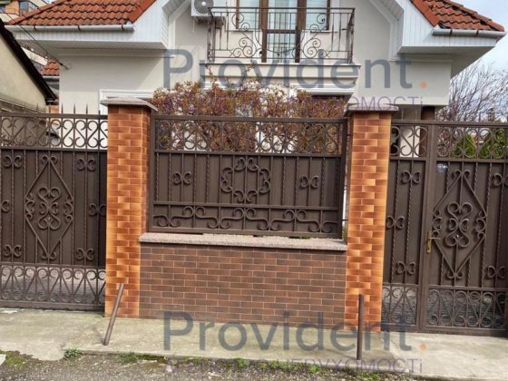 Продається будинок, центр, р-н вул. Швабська Ужгород