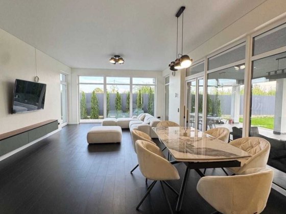 Продаж сучасного будинку Ужгород