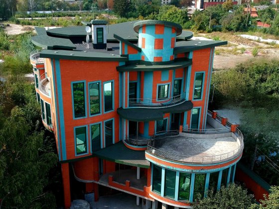 Продаж будівлі-приміщення 1500 м² Шевченківський рн без% Киев