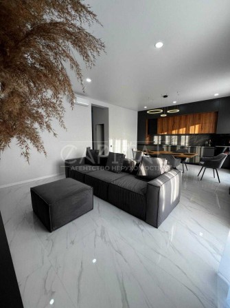 Продаж будинку, Осокорки, вул.Виноградна, БЕЗ % - фото 1