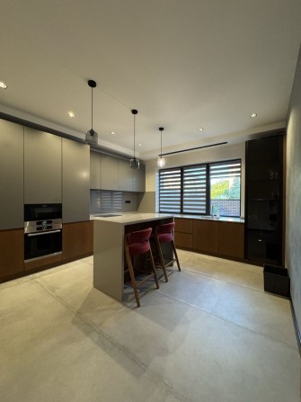 Продаж шикарного будинку - фото 1