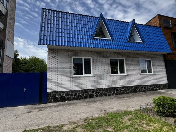 Продаж нового двоповерхового будинку з усіма зручностями Черкассы