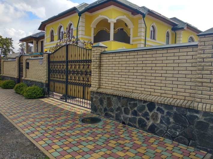 Продам Будинок в Елітному  районі Соснівка - фото 1