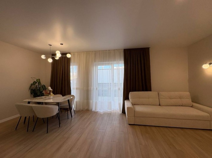 р сучасний котедж перша лінія мас Макарова автон.газове ,міські комуні - фото 1