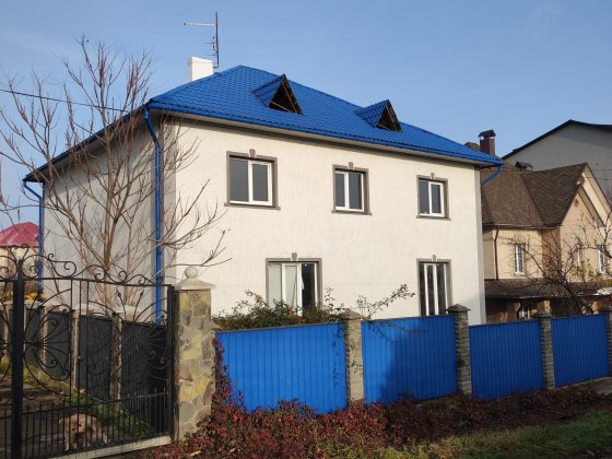 Продаж будинка,на дослідній станції,на Пилипа Орлика. Чернівці