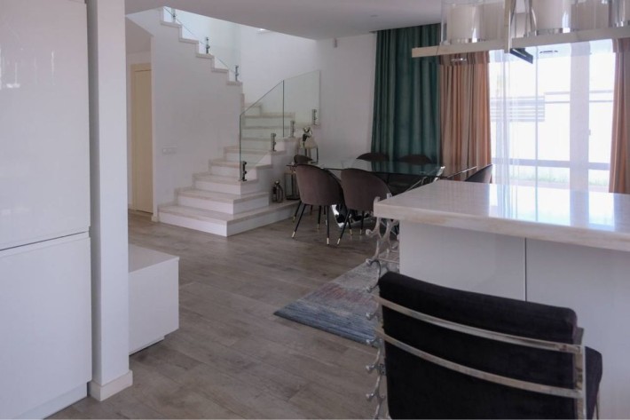 Продаж котеджу з ремонтом в КМ “VILLA ITALIA” - фото 1