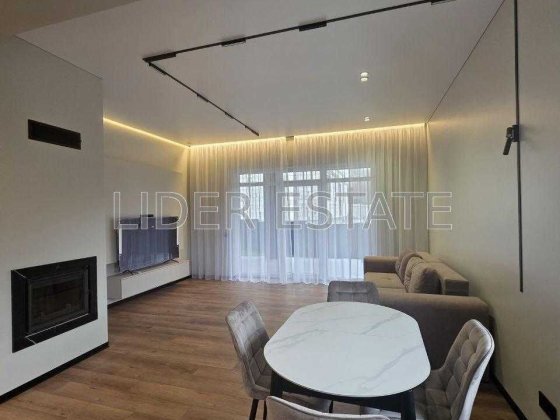 Продам будинок з якісним дизайнерським ремонтом район Червениця Ужгород