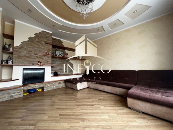 Продаж великого будинку, Казбет Черкаси