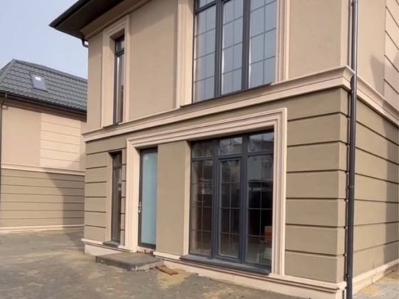 Продаж ОКРЕМОГО КОТЕДЖУ з ДіЛЯНКОЮ, р-н КВАРЦУ, ЗДАНИЙ в експлуатацію! Черновцы