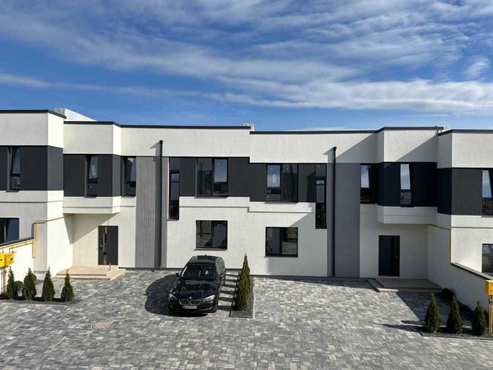 Котедж на Щасливому, усі чистові роботи, супер планування ! - фото 1