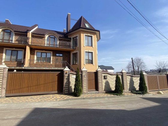 Продам будинок, р‑н. Роша, вул. Дзержика Чернівці