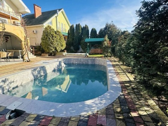 Елітний район. Будинок під комерцію або для власного проживання. Ужгород