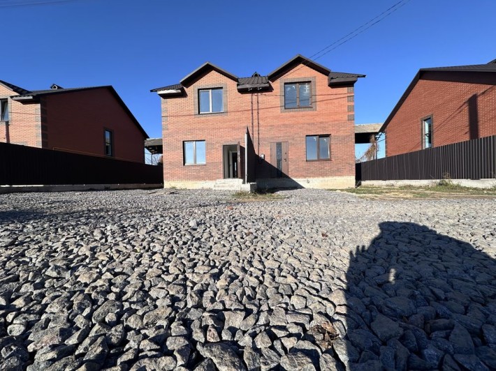 Продам дуплекс поряд зупинка та школа - фото 1