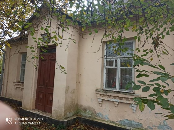 Продам окремий будинок під ремонт в гарному місці Житомир