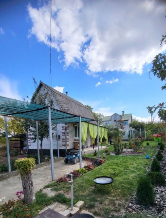 Продам затишну дачу з ділянкою - фото 1