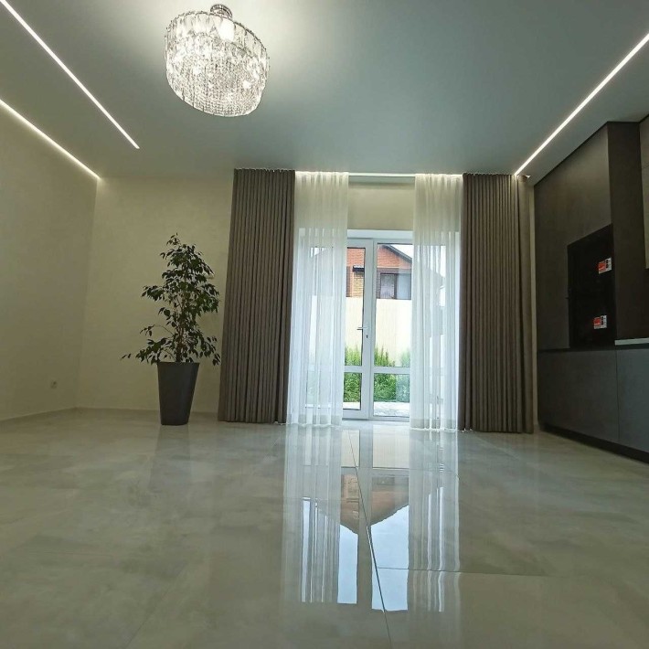 Продаж 2 поверхового таунхауса з ділянкою на 2 сотки, 105 кв. м - фото 1