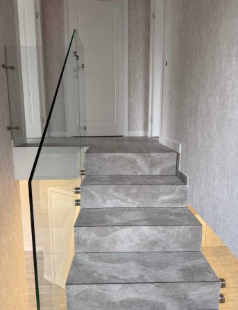 Продаж тауна з ремонтом Старе місто - фото 1