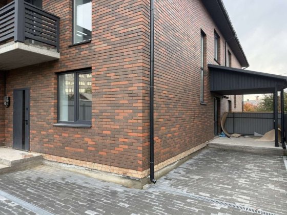 Таун з ремонтом центр міста Винница