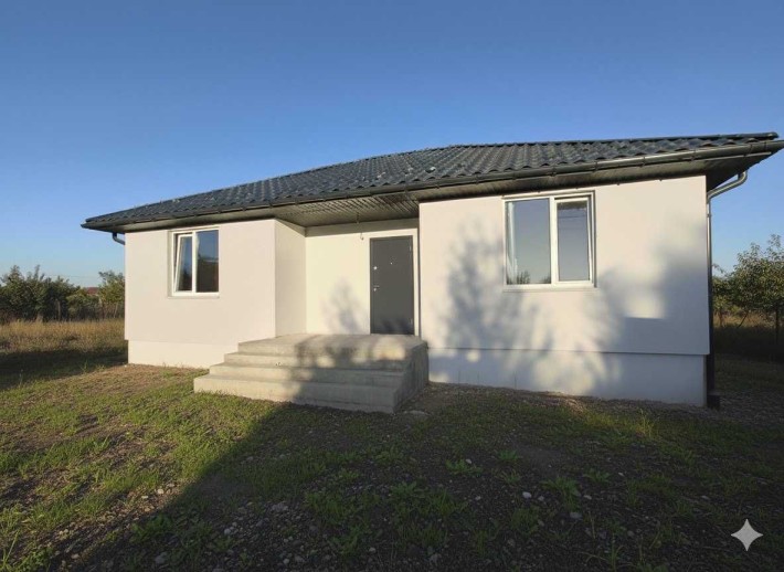 Продаж будинку у передмісті. Новобуд. Купити будинок - фото 1