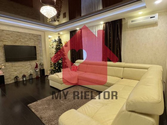 Продаж будинку район ринку Краснодонців. Ужгород