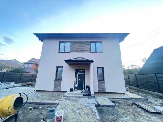 Продаж будинку в Києві по вигідній ціні Киев