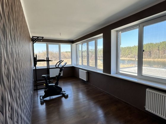 Добротний будинок в мальовничому куточку міста Житомир