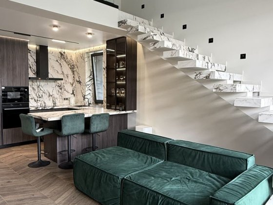 Продаж елітного котеджу з ремонтом та меблями Ужгород