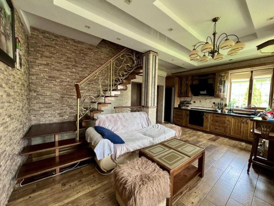 Якісний будинок з ремонтом і технікою, 13 Лугова, Осокорки Київ