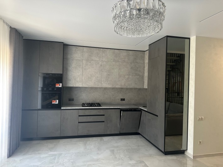 Продаж будинку з ремонтом - фото 1