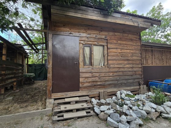 .Продам двух этажный дом на причале в центре города Запоріжжя